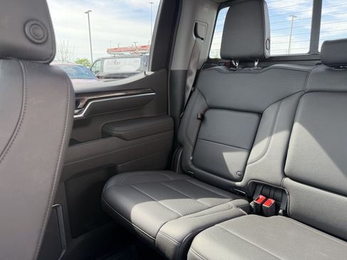 Used 2025 Chevrolet Silverado 1500 LTZ w/ LTZ Premium Package AWD/4WD image 12