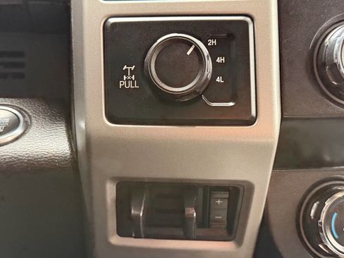 Used 2019 Ford F250 Lariat w/ Lariat Ultimate Package AWD/4WD image 31