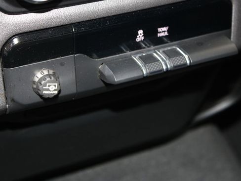 Used 2022 RAM 1500 Big Horn AWD/4WD image 47