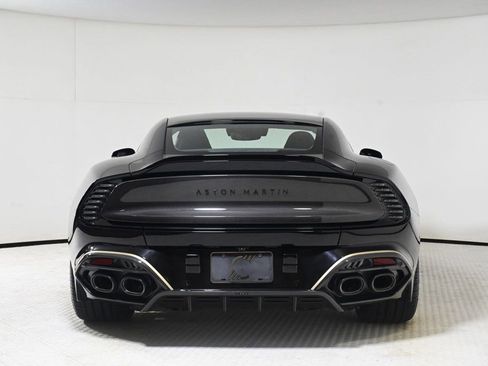 Used 2025 Aston Martin Vanquish image 16