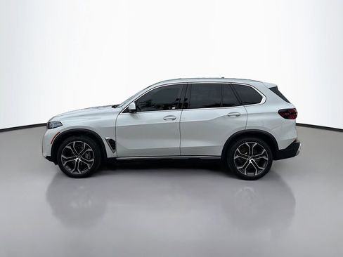Used 2025 BMW X5 xDrive40i w/ Parking Assistance Package image 4