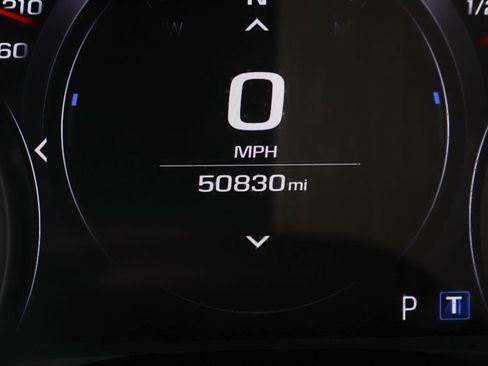Used 2020 Chevrolet Camaro SS RWD image 26