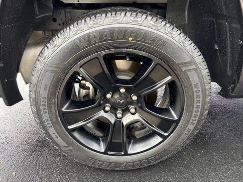 Used 2023 RAM 1500 Big Horn RWD image 13