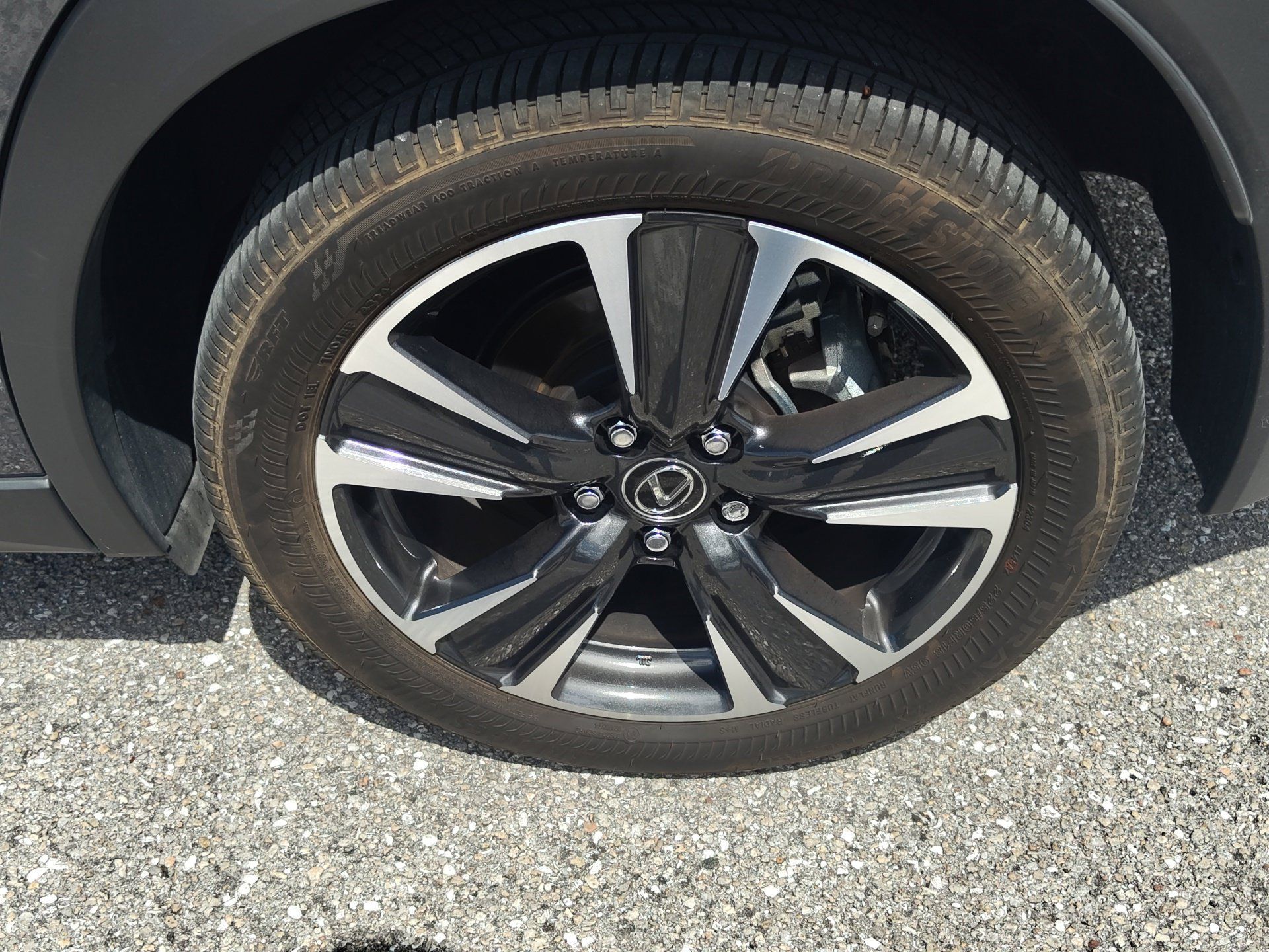 Used 2025 Lexus UX 300h FWD w/ Accessory Package (Z2) image 12