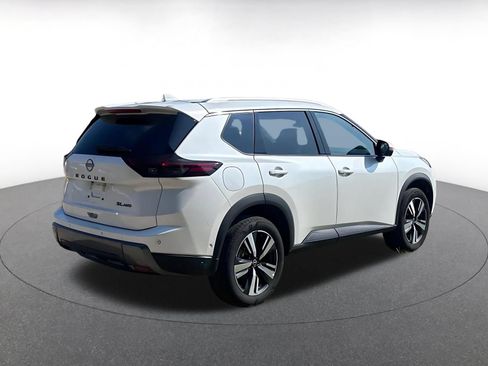 Used 2026 Nissan Rogue SL AWD/4WD image 15