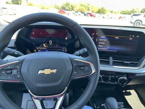 New 2026 Chevrolet Trax LT w/ Driver Confidence Package image 11