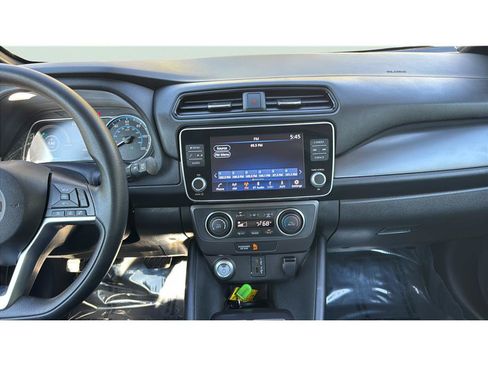 Used 2025 Nissan Leaf S FWD image 24