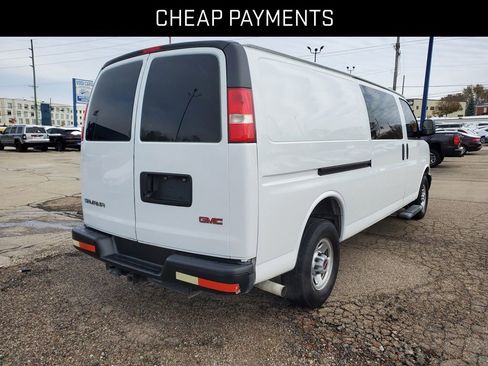Used 2018 GMC Savana 2500 Extended w/ Driver Convenience Package image 4