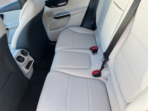 Certified 2025 Mercedes-Benz GLC 350e 4MATIC image 12