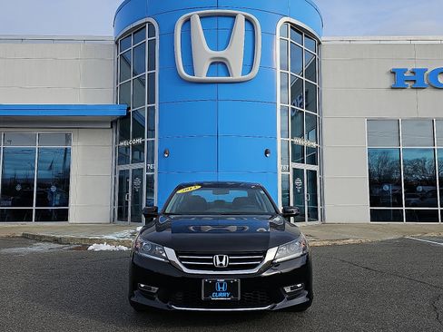 Used 2013 Honda Accord EX image 2