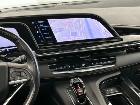 Used 2023 Cadillac Escalade Sport AWD/4WD image 14