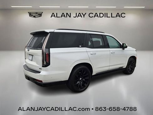Certified 2023 Cadillac Escalade Sport Platinum w/ LPO, ONYX Package image 5