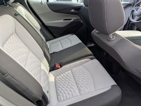 Used 2020 Chevrolet Equinox LS image 19