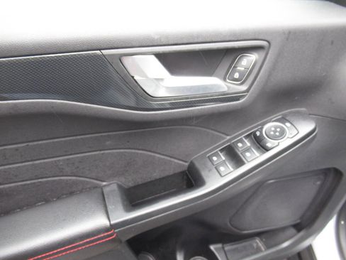 Used 2023 Ford Escape ST-Line AWD/4WD image 19