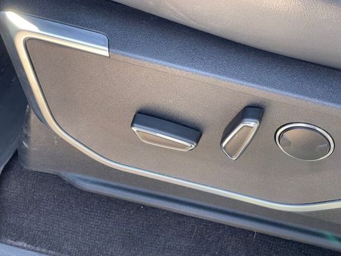 Used 2022 Ford F150 Raptor w/ Equipment Group 801A High AWD/4WD image 8