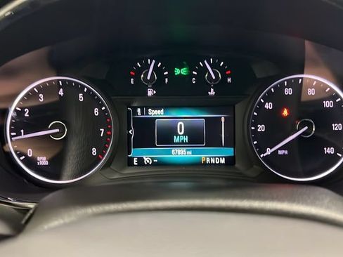 Used 2018 Buick Encore Preferred AWD/4WD image 19