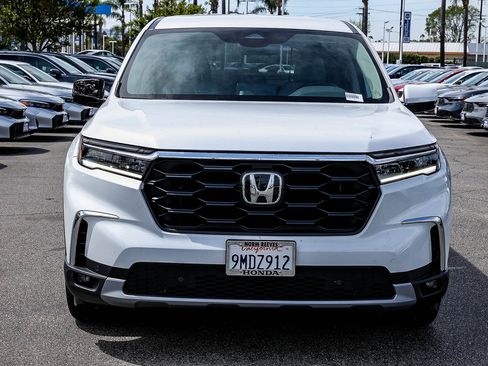 Certified 2024 Honda Pilot EX-L image 2