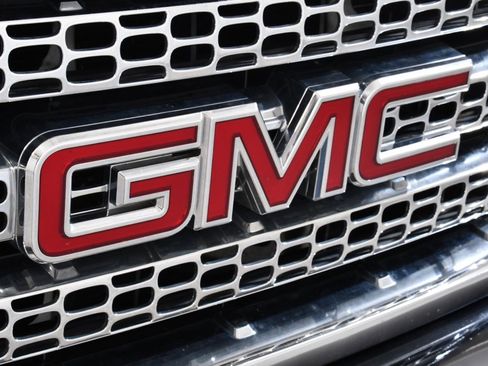 Used 2013 GMC Sierra 2500 SLT w/ SLT Convenience Package image 20