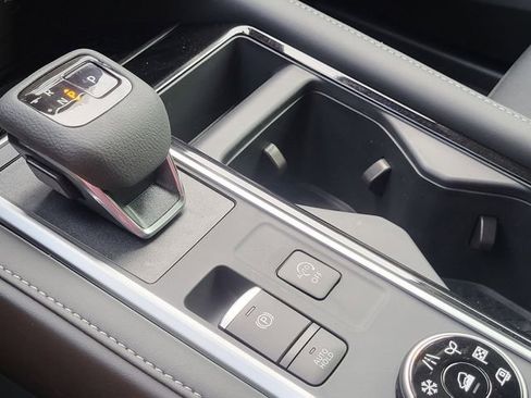 New 2026 Nissan Pathfinder SV AWD/4WD image 11
