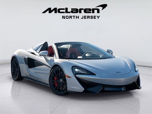 Used 2018 McLaren 570S Spider image 28