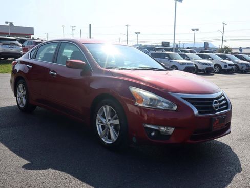 Used 2015 Nissan Altima 2.5 SV FWD image 7