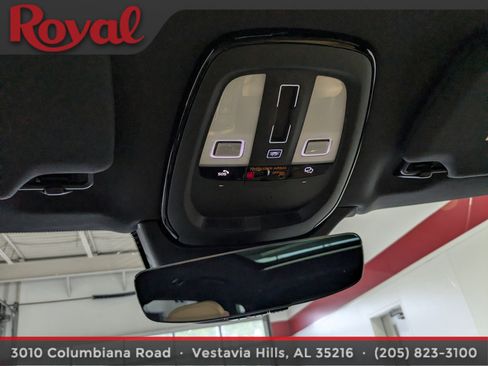 Used 2024 Volvo XC90 B6 Ultimate w/ Protection Package Premier image 26