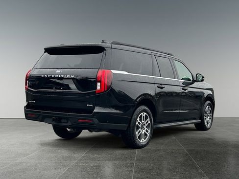 Used 2025 Ford Expedition Max Active image 7