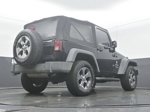 Used 2013 Jeep Wrangler Sport AWD/4WD image 44