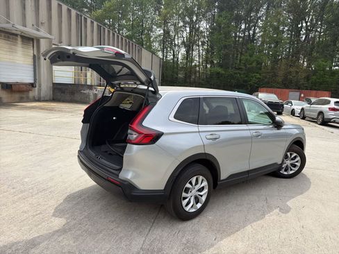 Used 2025 Honda CR-V LX image 10