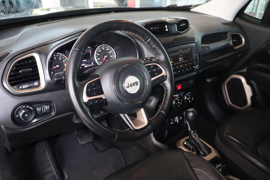 Used 2017 Jeep Renegade Limited FWD image 17