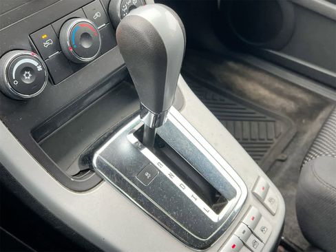 Used 2007 Pontiac Torrent 2WD w/ Preferred Package image 30