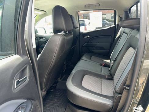 Used 2018 Chevrolet Colorado Z71 image 11