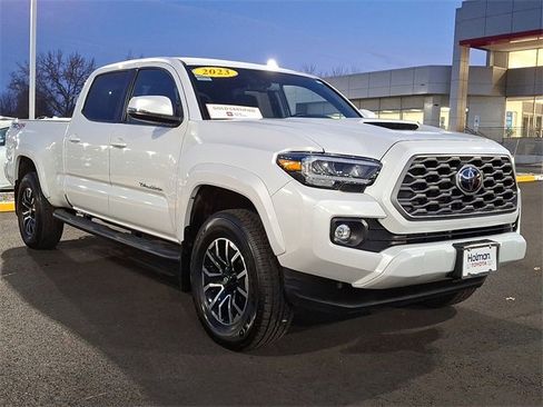 Certified 2023 Toyota Tacoma TRD Sport image 2