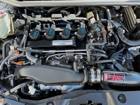 Used 2019 Honda Civic Touring image 31