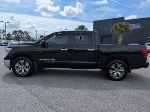 Used 2019 Nissan Titan SV w/ SV Convenience Package RWD image 8