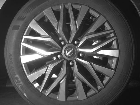 Used 2025 Nissan Altima 2.5 SV FWD image 16