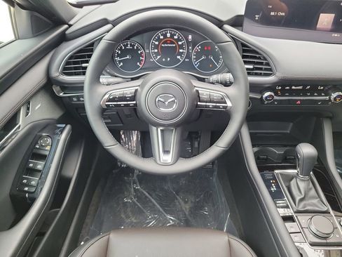 New 2026 MAZDA MAZDA3 Hatchback w/Premium Plus Pkg image 14