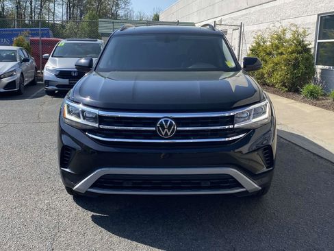 Used 2023 Volkswagen Atlas SE w/ Panoramic Sunroof Package image 2