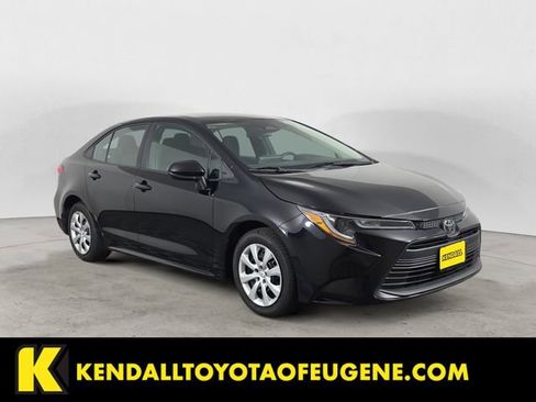 Used 2024 Toyota Corolla LE FWD image 7
