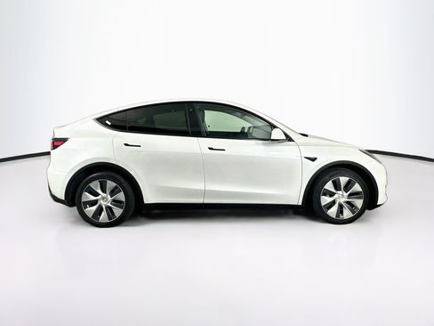 Used 2021 Tesla Model Y Long Range AWD/4WD image 10