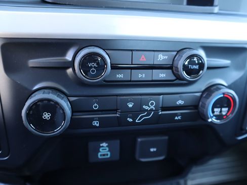 New 2025 Ford F550 4x4 Crew Cab Super Duty image 6