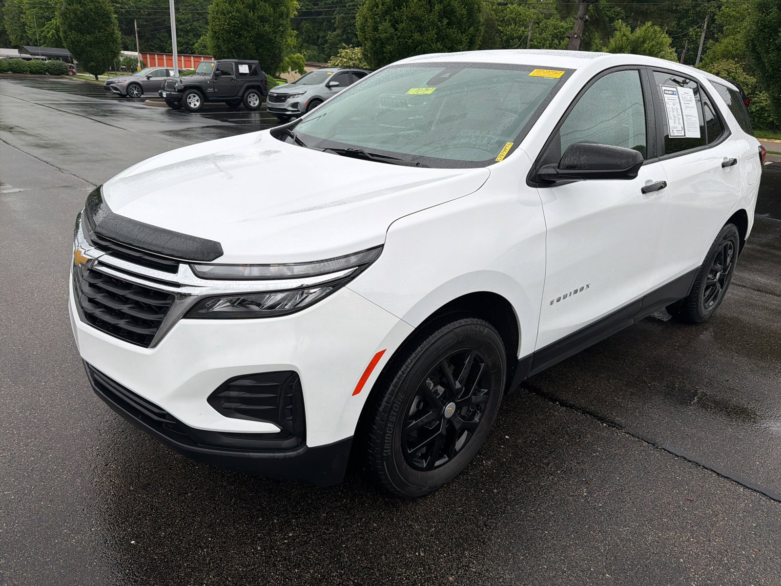 Used 2024 Chevrolet Equinox LS w/ LS Convenience Package AWD/4WD image 9