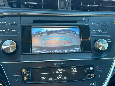 Used 2015 Toyota Avalon Limited image 26