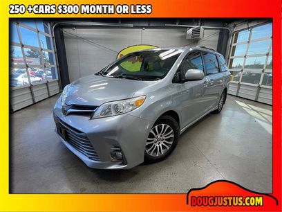 Used 2018 Toyota Sienna XLE w/ XLE Navigation Package