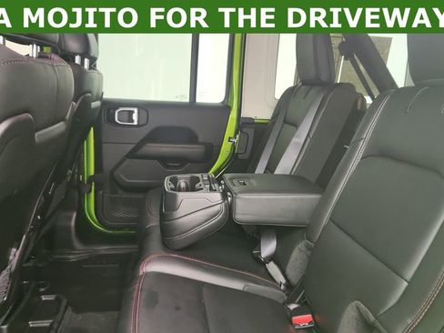 Used 2025 Jeep Wrangler Unlimited Rubicon image 20