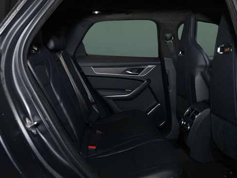 Used 2021 Jaguar F-PACE SVR image 15
