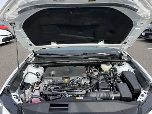 Used 2025 Toyota Camry LE image 31
