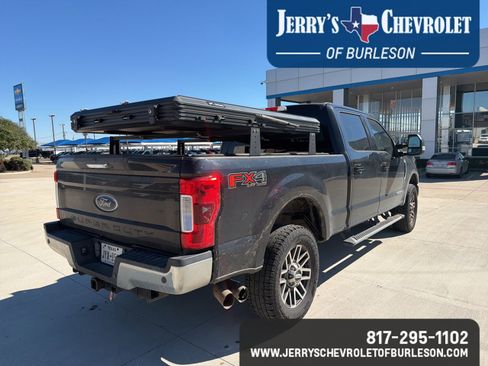 Used 2017 Ford F250 Lariat w/ Lariat Value Package image 6