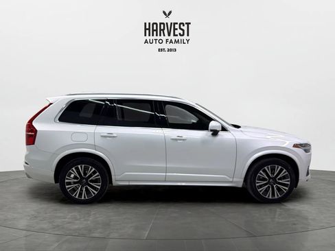 Used 2021 Volvo XC90 T6 Momentum w/ Climate Package AWD/4WD image 8