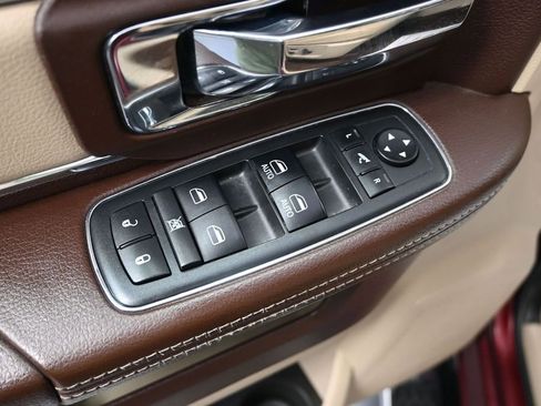 Used 2018 RAM 2500 Laramie AWD/4WD image 12